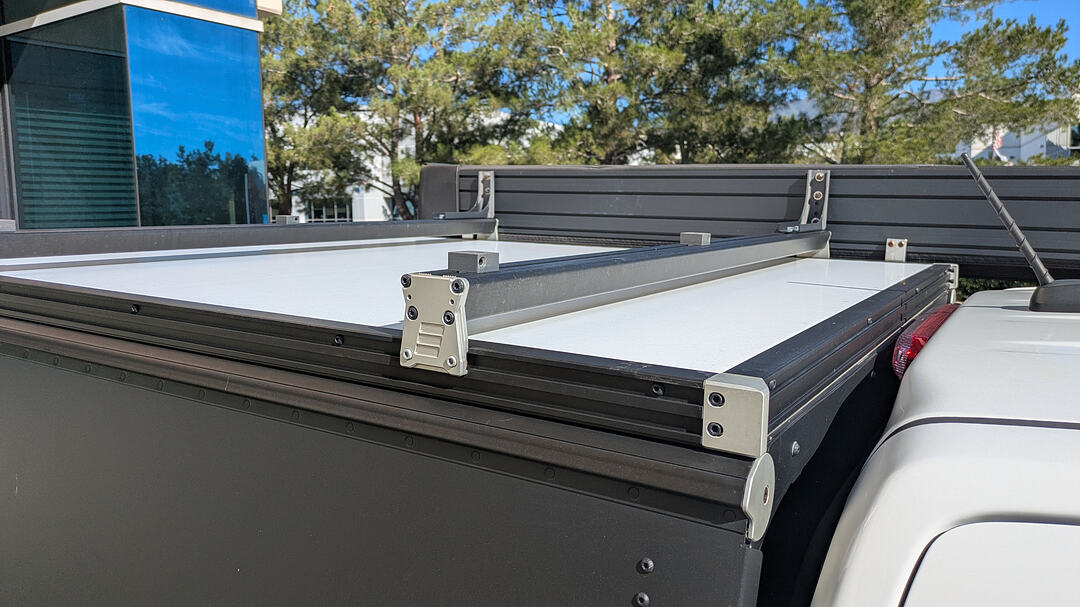 PXL_20260112_203238033