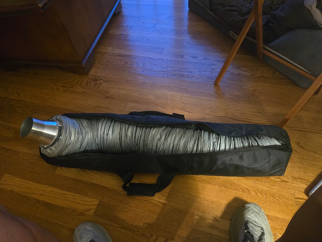 Vent hose in tripod bag