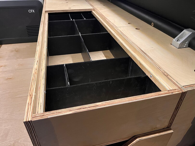 top cabinet dividers